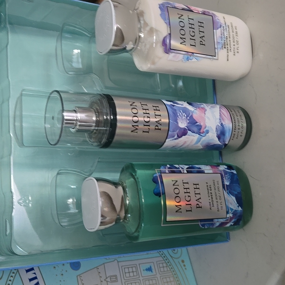 New In Box Bath & Body Works Moon Light Path Set Lotion, Shower Gel & Spray